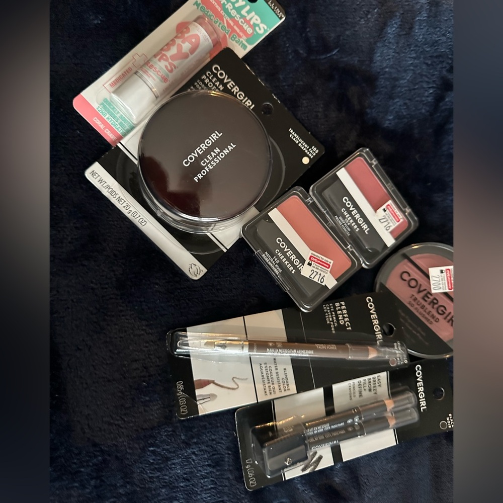 COVERGIRL TruBlend So Flushed Blush in Mauve ***36***